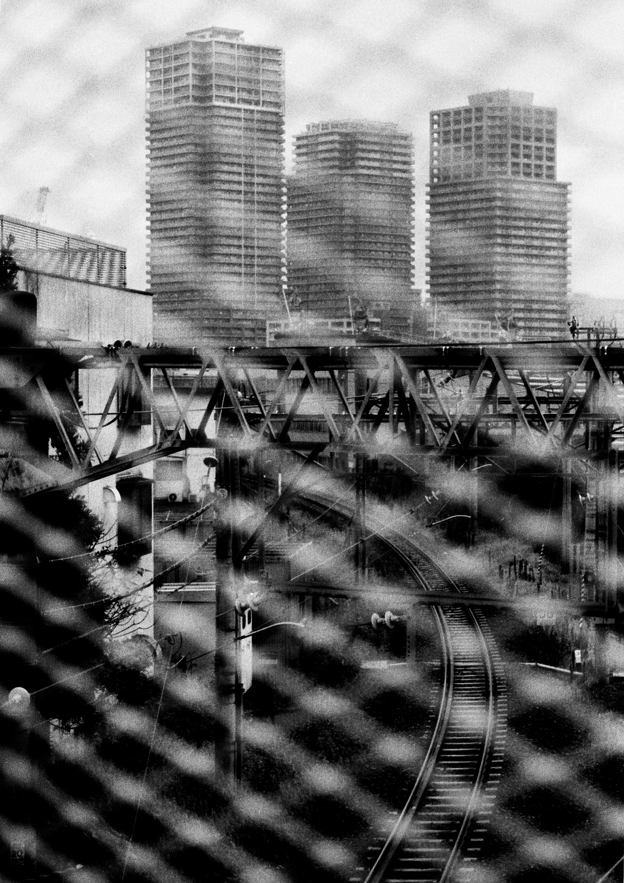 voie-ferree-tokyo-buildings